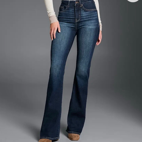 EXPRESS Mid Rise Dark Wash
Blue 70’s Flare Jeans Flex Medium Short 6/8/10 NWT - Picture 2 of 16